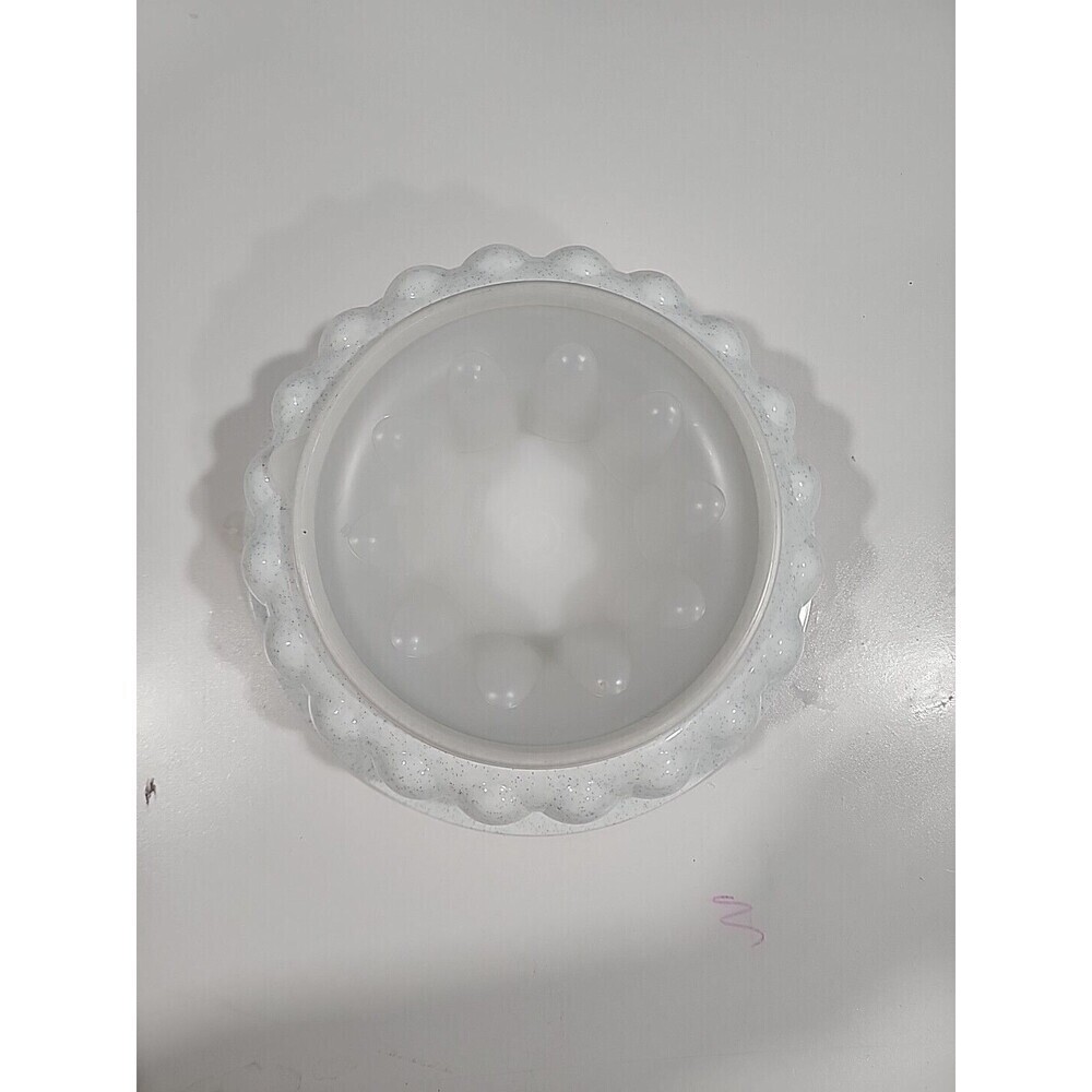 Tupperware Vintage Jello Mold with Lid - White Grey- 1201-11, 1202-4, 1203-6
